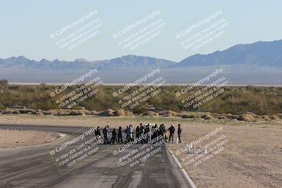 media/Jan-15-2026-Racers Edge (Thu) [[dfebeb70ab]]/1-Around the Pits-Track Walk/